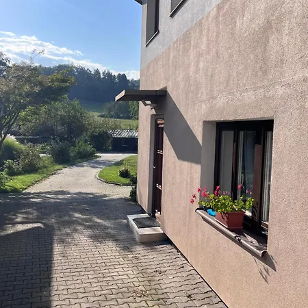 Countryside Nest Apartment